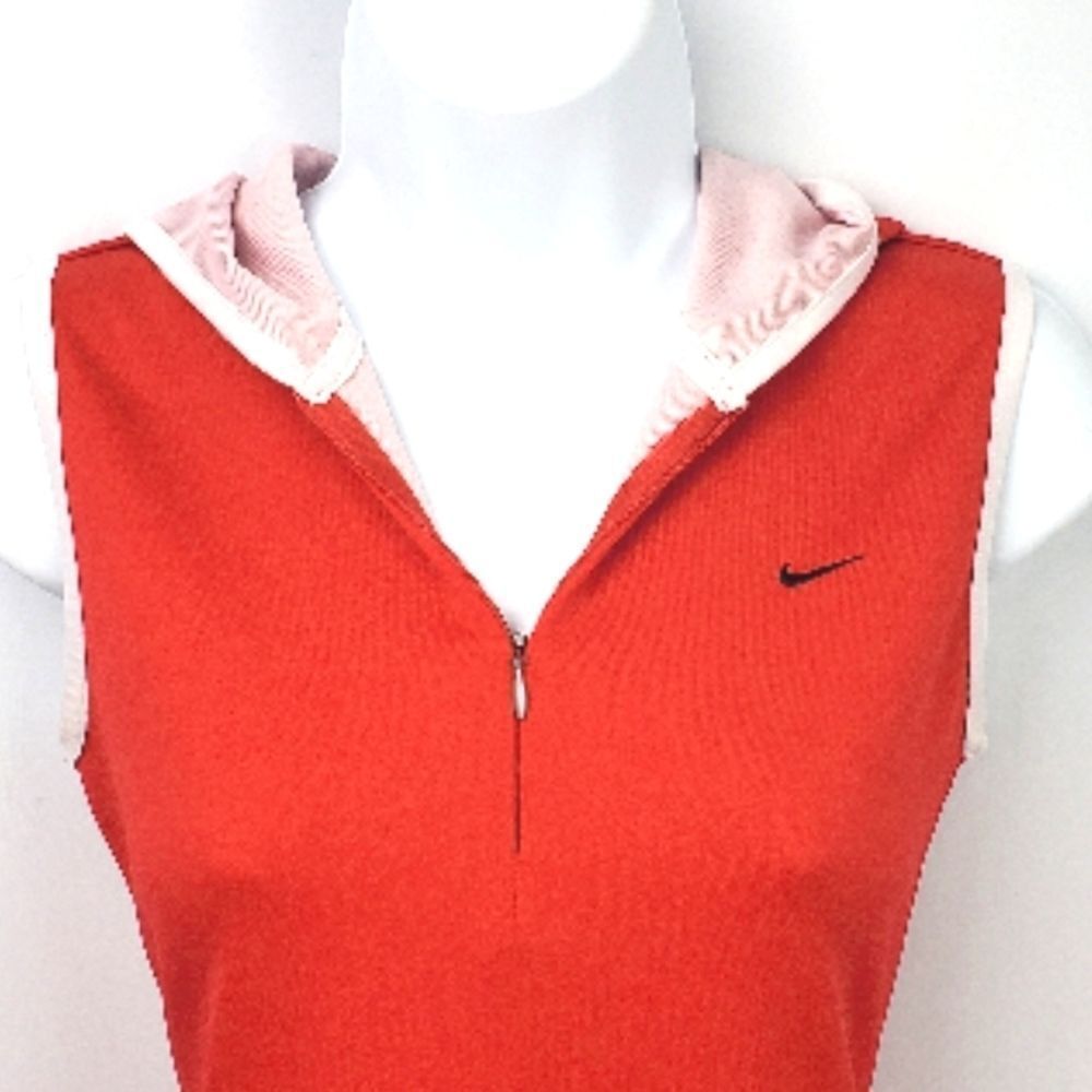 NIKE Athletic Dress